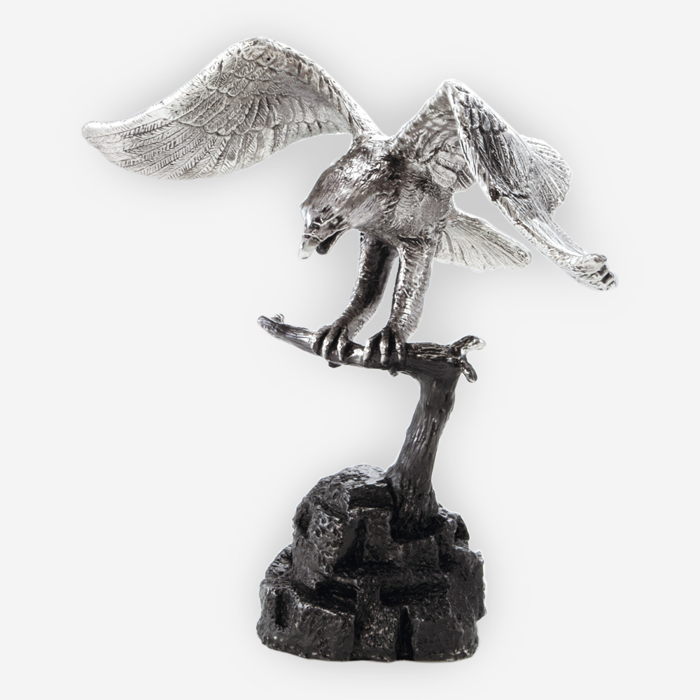 Escultura de Plata de Águila cazadora hecha mediante proceso de electroformado