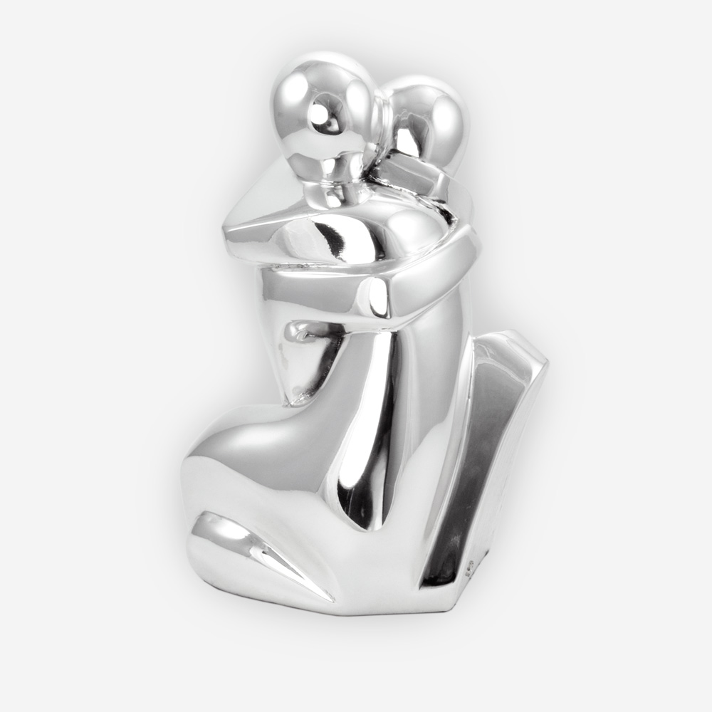“El Beso“ Escultura Abstracta en Plata , hecha mediante proceso de electroformado.