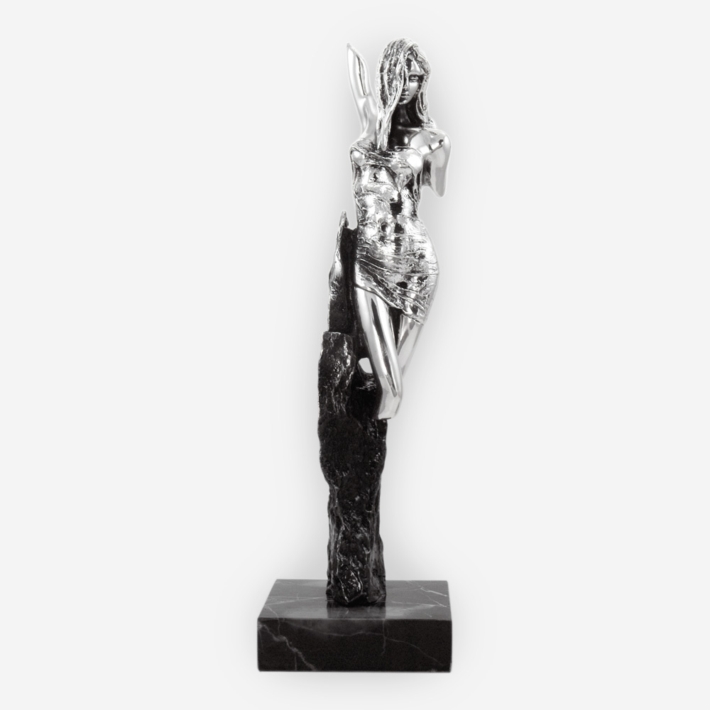 “Lozanía“ Escultura Abstracta en Plata, hecha mediante proceso de electroformado.