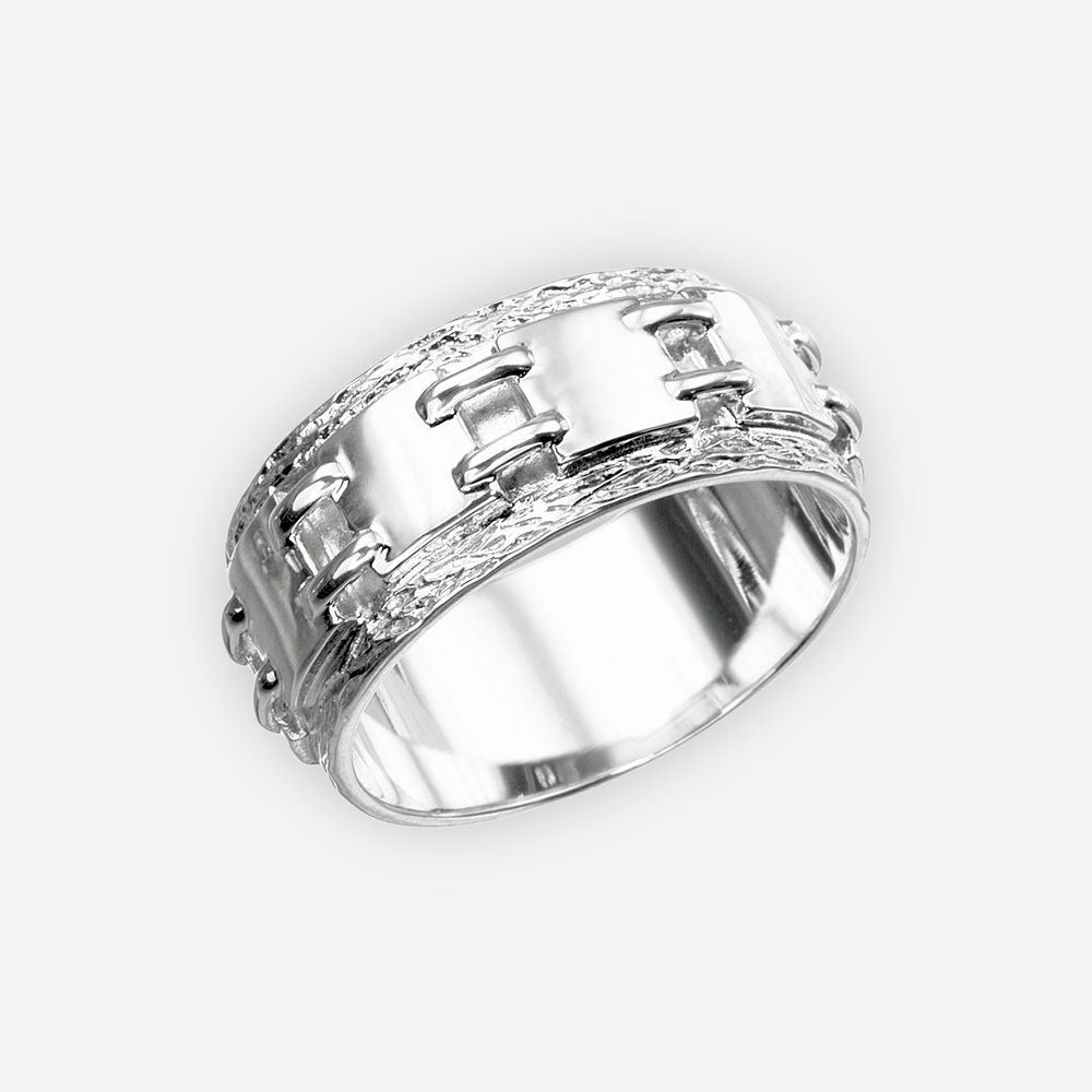 Unisex sterling silver chain link ring with polished and textured finishes.